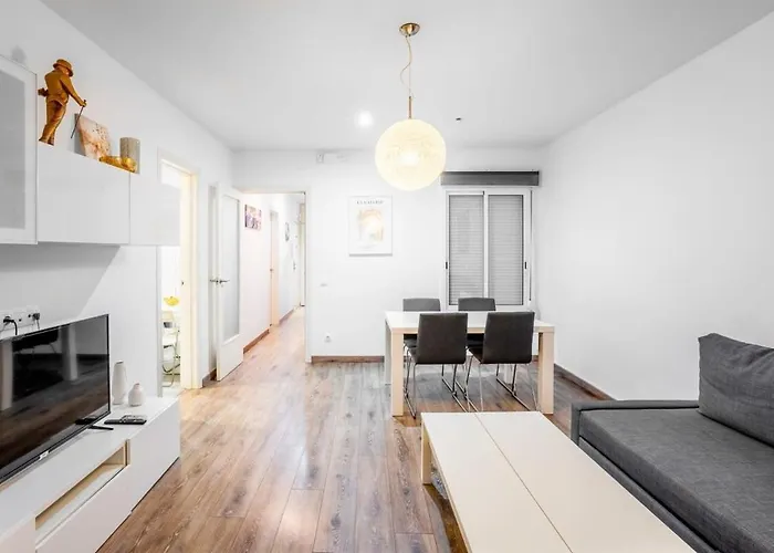 The Collection - Paseo De Gracia Modern And Cozy 3bd - 2bth *